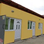 Zeleni Most Hostel *
